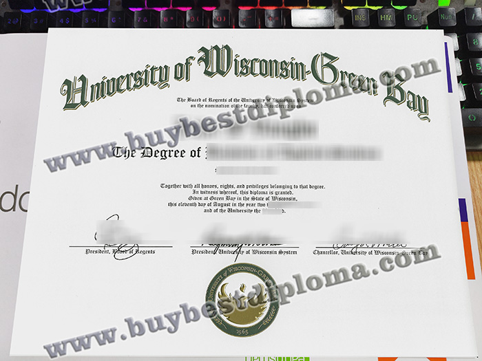 University of Wisconsin-Green Bay diploma University of Wisconsin-Green Bay diploma